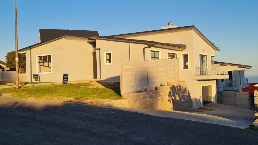 3 Bedroom Property for Sale in Dana Bay Western Cape